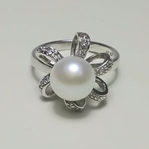 925 Silver Pearl Ring Sz 8 Ribbon Ring